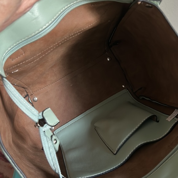 New London Fog  Vegan Leather Shopper Tote with Floral Scarf Purse Fob - Picture 9 of 15